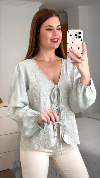 BLUSA BORDADA LINO