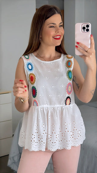 BLUSA TROQUELADA CRUZ