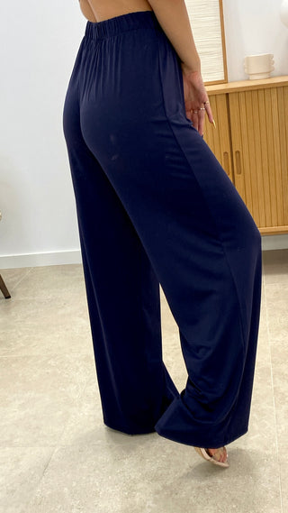 CONJUNTO CAMISETA PICO + PANTALÓN