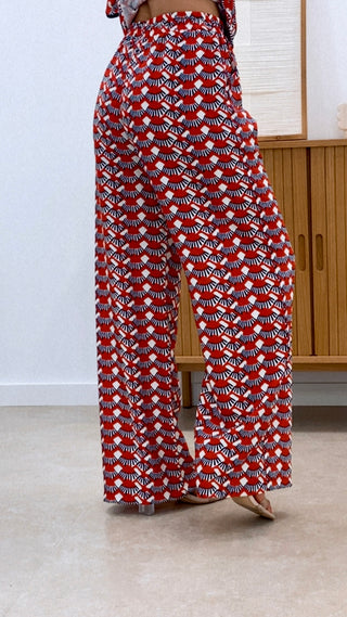 CONJUNTO DE CAMISA SIN MANGAS Y PANTALÓN ESTAMPADOS