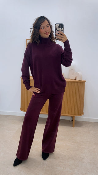 CONJUNTO CUELLO ALTO PUNTO LISO
