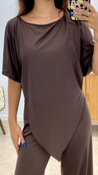 CONJUNTO CAMISETA PICO + PANTALÓN
