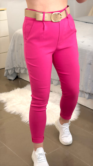 PANTALÓN ELÁSTICO + CINTURÓN FUCSIA