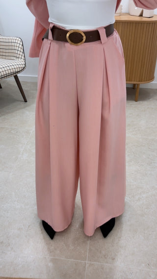 PANTALÓN BÁSICO ENGOMADO CON CINTURÓN