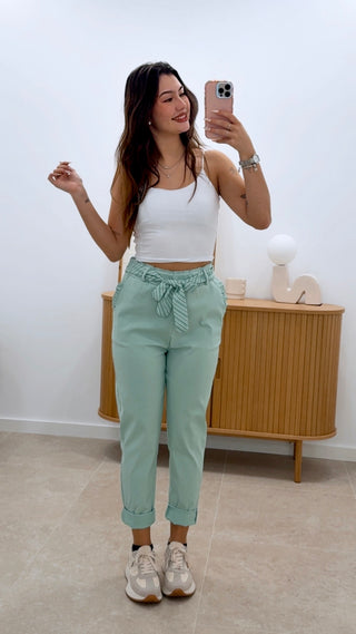 PANTALÓN ELÁSTICO CON CINTURÓN RAYAS