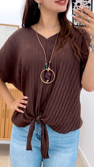 CAMISETA NUDO Y COLLAR