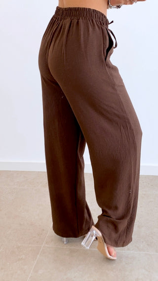 PANTALÓN LISO CINTURA ENGOMADA