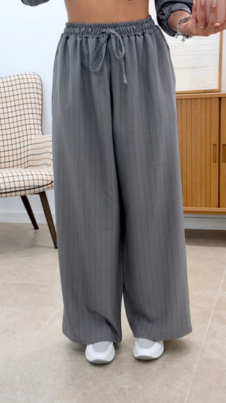 CONJUNTO RAYAS CAMISA CINTURA ENGOMADA Y PANTALÓN