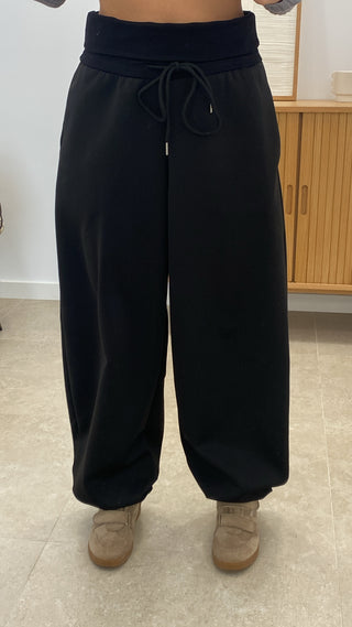 PANTALÓN BAJO AJUSTABLE
