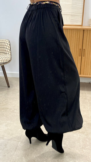 PANTALÓN BOMBACHO CON CINTURÓN PAÑUELO TRENZADO