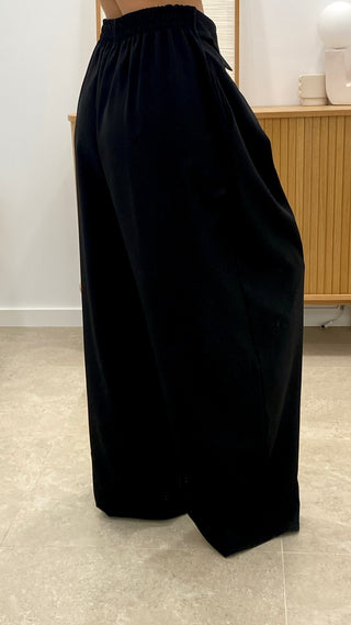 PANTALÓN ANCHO PLEGADO CAPAS
