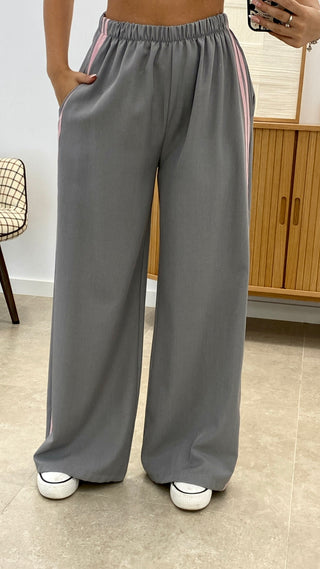 Conjunto de Americana y pantalón con lineas