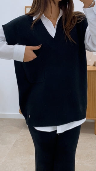 ENSEMBLE GILET ET PANTALON EN MAILLE