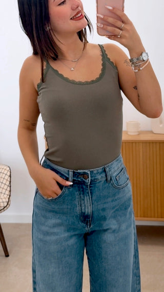 CAMISETA BÁSICA CANALÉ + ENCAJE