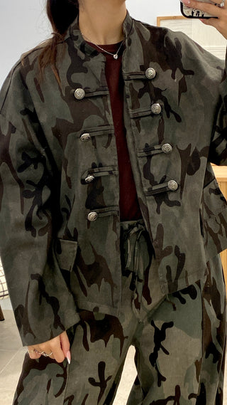 CHAQUETA MILITAR ABIERTA