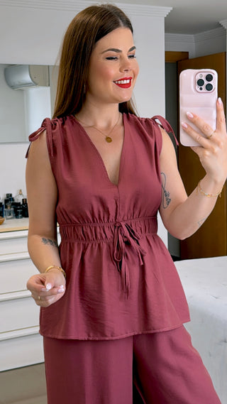 CONJUNTO LAURA