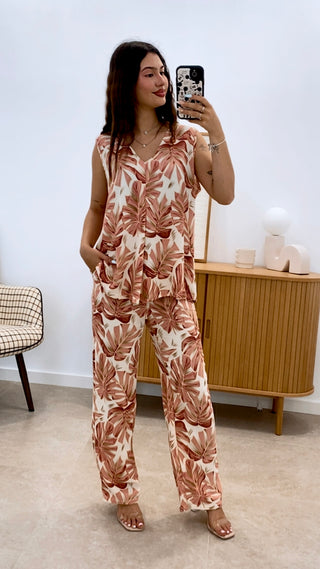 CONJUNTO ESTAMPADO BLUSA + PANTALÓN