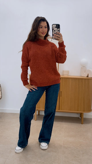 PANTALÓN RECTO CON FAJA EFECTO PUSH UP
