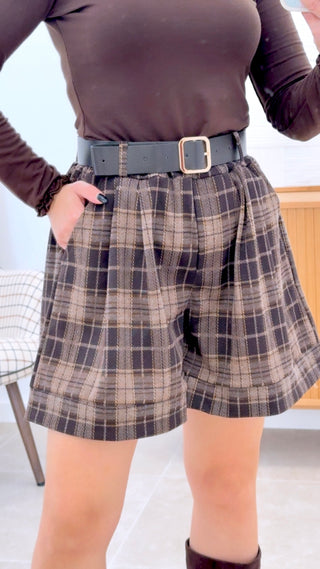 SHORT CUADROS + CINTURÓN