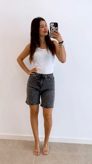 BERMUDA DENIM GRIS EFECTO LAVADO