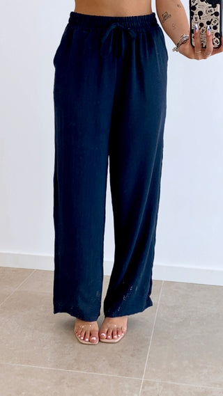 PANTALÓN LISO CINTURA ENGOMADA