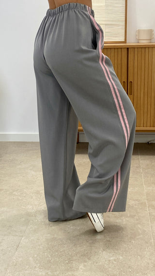 Conjunto de Americana y pantalón con lineas