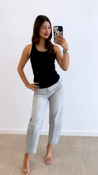 PANTALÓN EILOUS ROTO