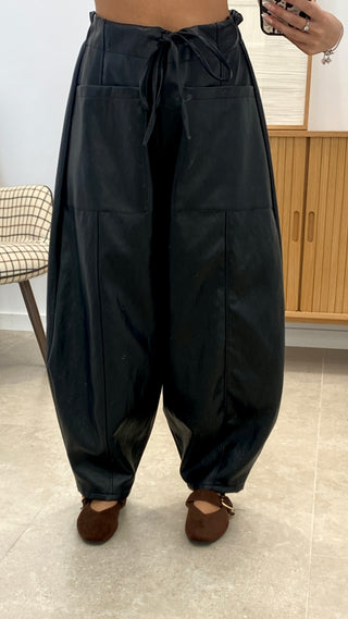 PANTALÓN POLIPIEL BARREL