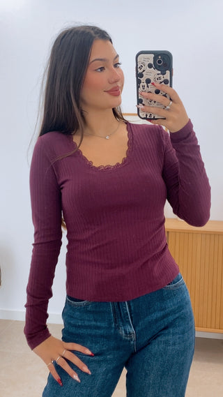 CAMISETA MANGA LARGA Y PUNTILLA