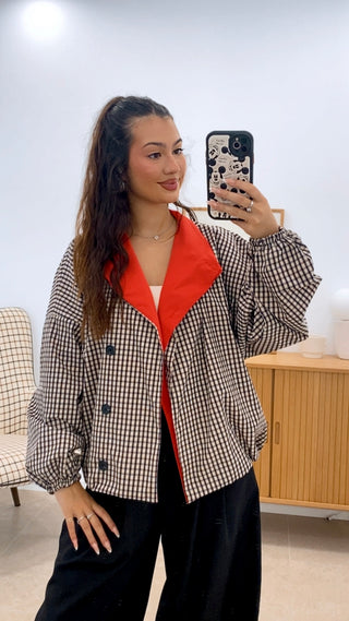 CHAQUETA CUELLO ROJO