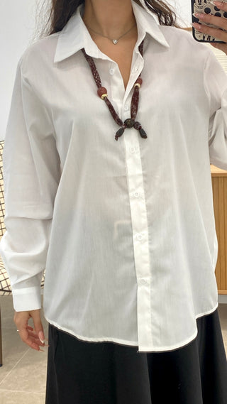 CAMISA CON PAÑUELO AL CUELLO