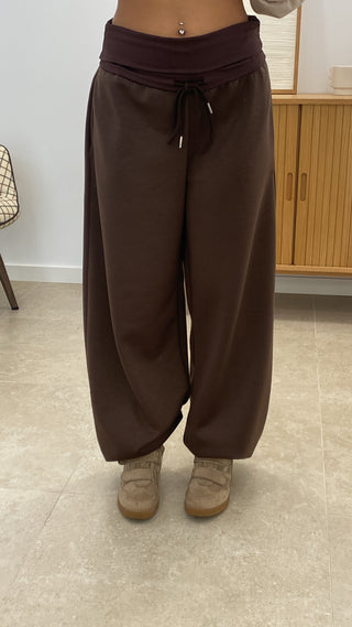 PANTALÓN BAJO AJUSTABLE