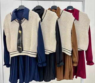 CONJUNTO VESTIDO, CHALECO Y CORBATA