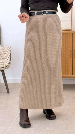 FALDA TRENDY + CINTURÓN
