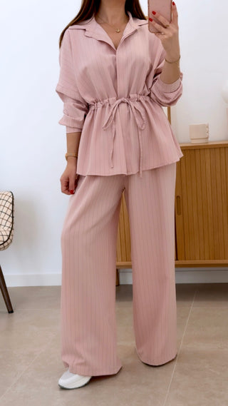 CONJUNTO RAYAS CAMISA CINTURA ENGOMADA Y PANTALÓN