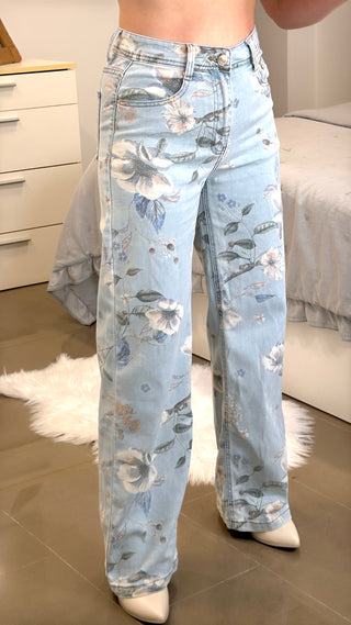 PANTALÓN DENIM FLORAL