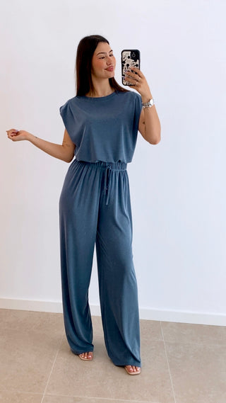 CONJUNTO CAMISETA HOMBRERAS + PANTALÓN