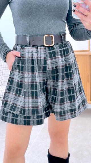 SHORT CUADROS + CINTURÓN