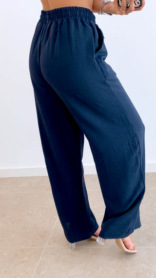 PANTALÓN LISO CINTURA ENGOMADA