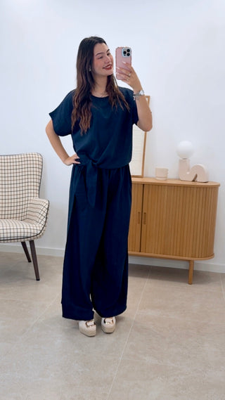 CONJUNTO LISO ANUDADO