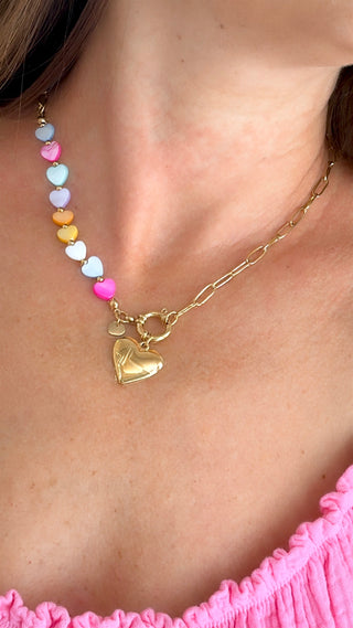 COLLAR CORAZONES DE COLORES