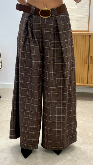 PANTALÓN CUADROS Y CINTURÓN ANTCUA