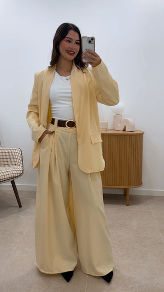 PANTALÓN BÁSICO ENGOMADO CON CINTURÓN