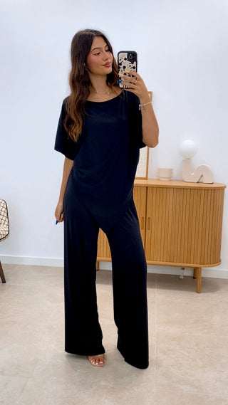 CONJUNTO CAMISETA PICO + PANTALÓN