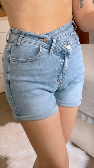 SHORT CRUZADO