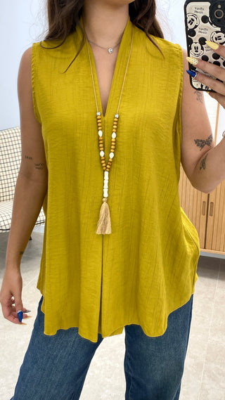 CAMISETA SIN MANGAS Y COLLAR