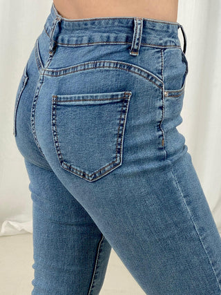 Compra online PANTALÓN DENIM FLOR DIBUJO - Totamona